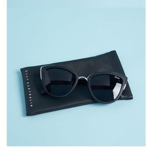 Quay My Girl Sunglasses - Black/Smoke